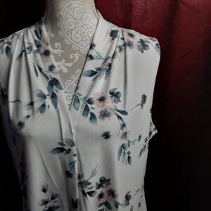 Calvin Klein white and floral v neck sleeveless top size XL